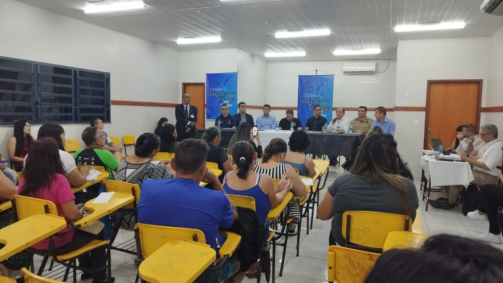 Primeira escola a sofrer amea&ccedil;a de ataque em Manaus &eacute; palco de audi&ecirc;ncia p&uacute;blica contra a viol&ecirc;ncia