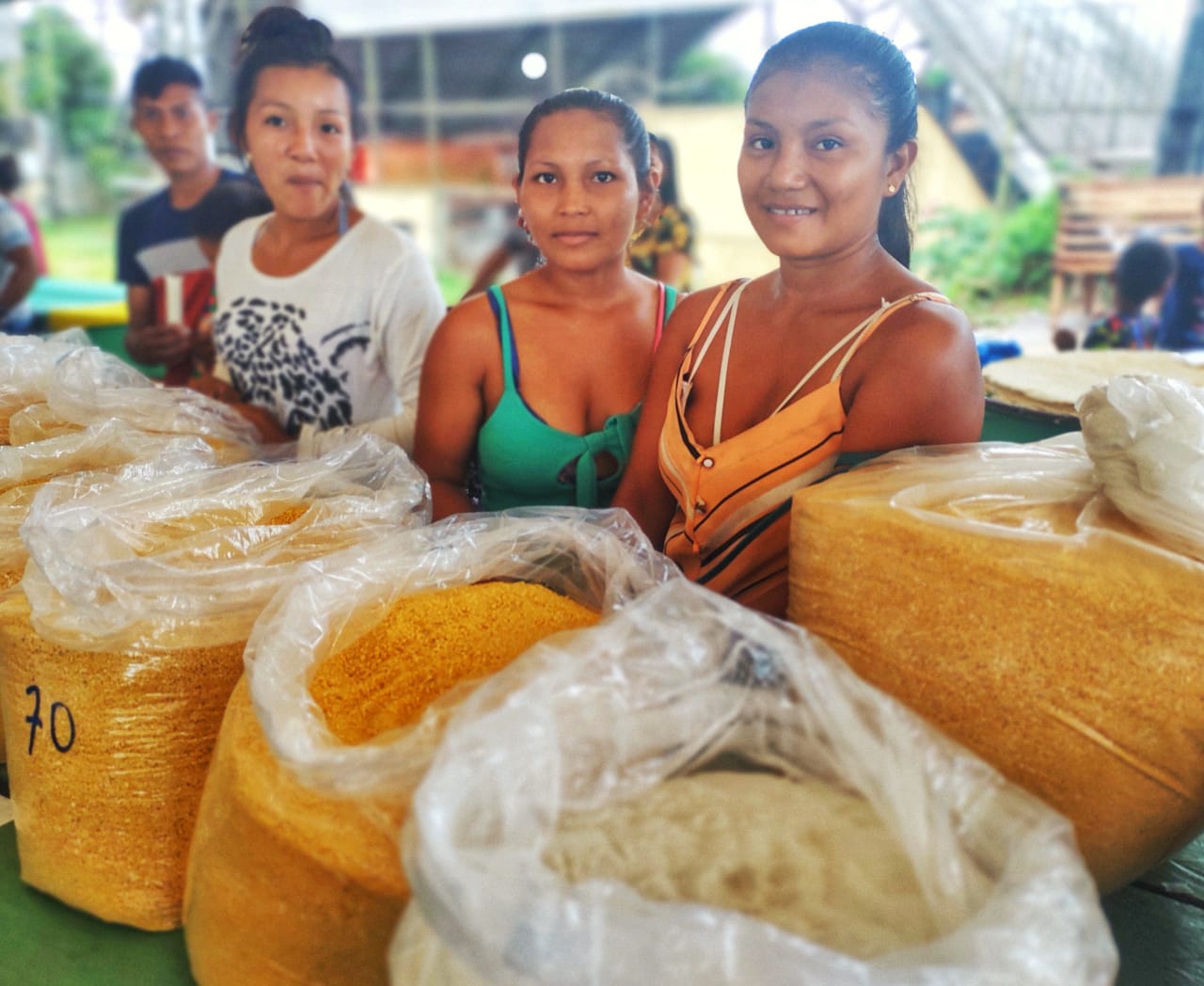 Feiras regionais contribuem na disseminação da cultura e geração de renda para indígenas Feiras regionais contribuem na disseminação da cultura e geração de renda para indígenas