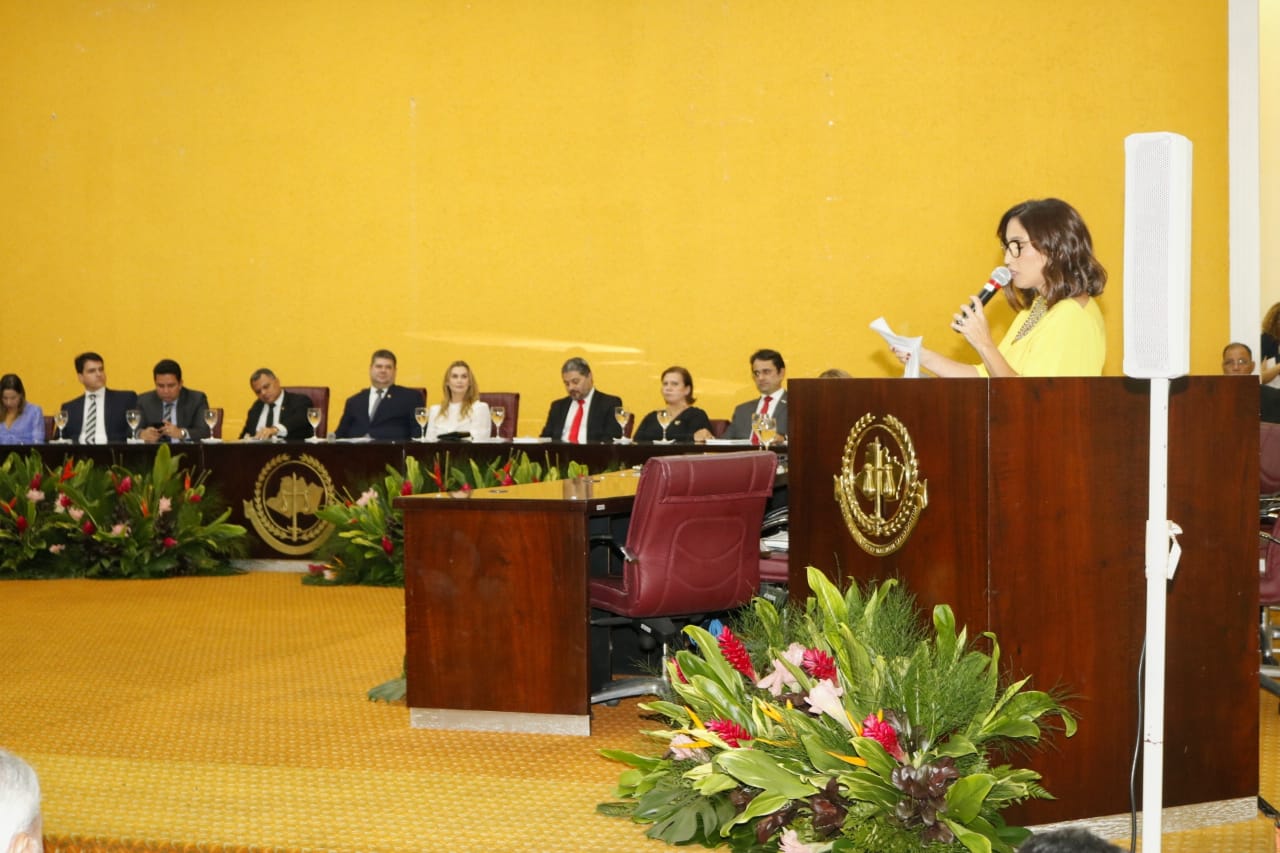 Diretoria 2023/2025 da AAMP toma posse em solenidade no Ministério