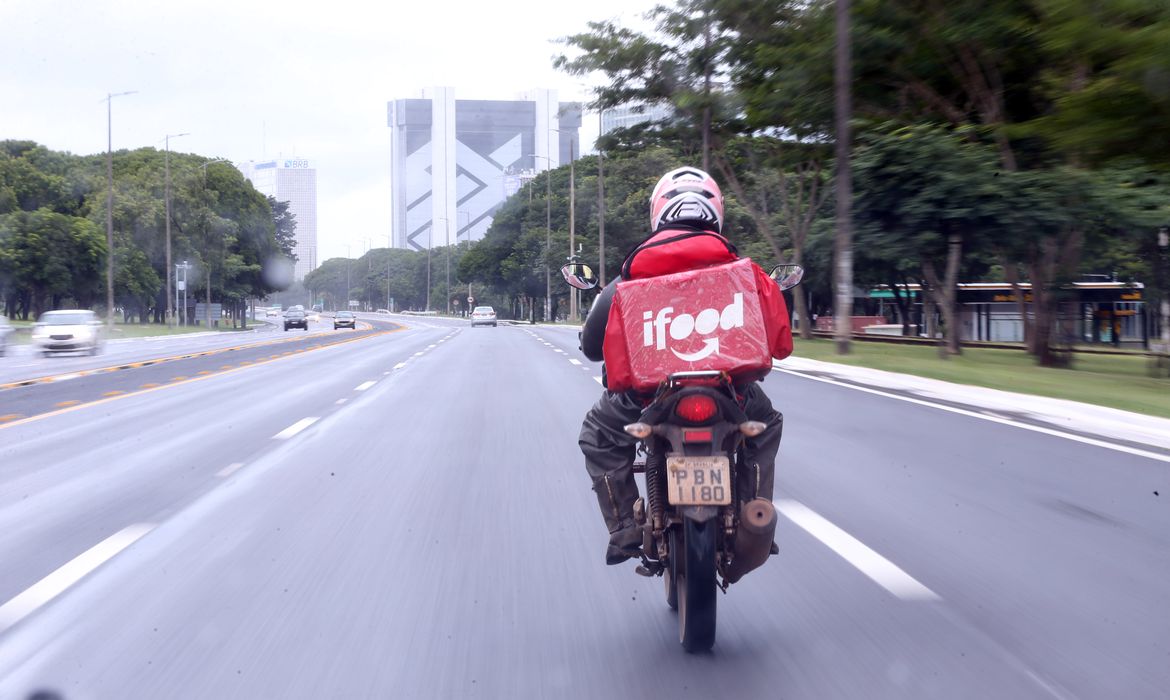 Internações de motociclistas aumentaram 55% em 10 anos Internações de motociclistas aumentaram 55% em 10 anos
