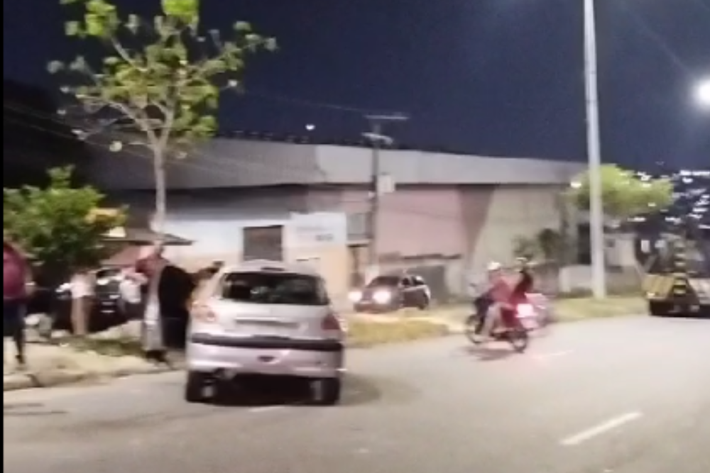 Criminosos executam homem em via p&uacute;blica na comunidade Raio de Sol