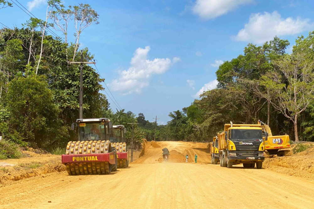 Ramal da Cooperativa na BR-174 recebe obras de pavimentação e ampliação Ramal da Cooperativa na BR-174 recebe obras de pavimentação e ampliação