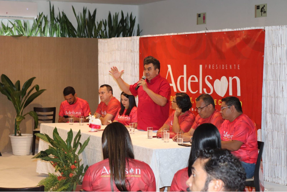 Adelson avança em Manaus e conquista novos eleitores nos encontros com sócios do Garantido Adelson avança em Manaus e conquista novos eleitores nos encontros com sócios do Garantido