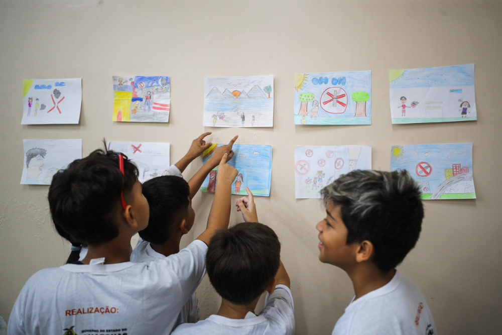 FCecon realiza concurso de desenhos e redação sobre combate ao fumo em escola FCecon realiza concurso de desenhos e redação sobre combate ao fumo em escola