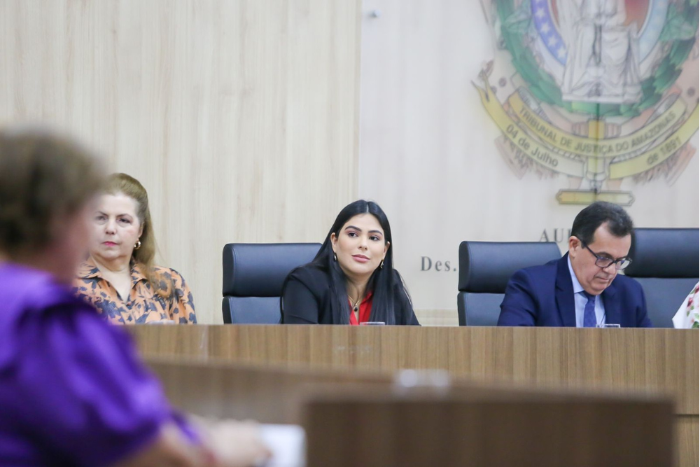 Deputada busca amplia&ccedil;&atilde;o do aplicativo Ronda Maria da Penha para o interior