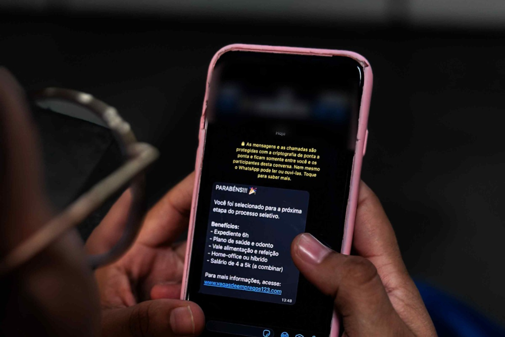 Alerta: golpistas usam vagas de emprego falsas para obter dados pessoais Alerta: golpistas usam vagas de emprego falsas para obter dados pessoais