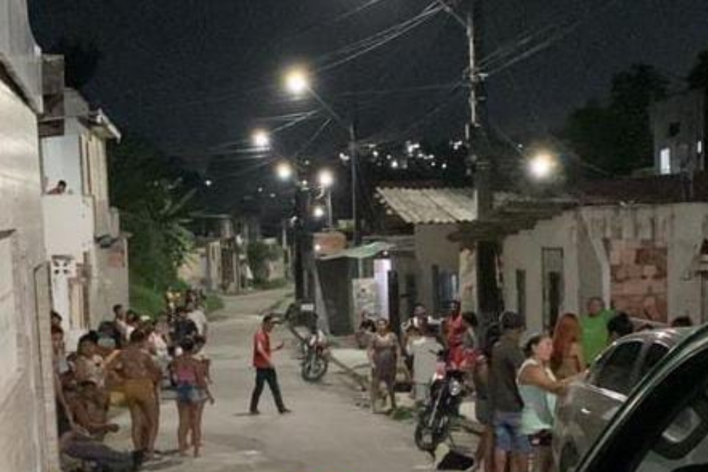 Criança morre ao ser atropelada por van no Distrito Industrial II Criança morre ao ser atropelada por van no Distrito Industrial II