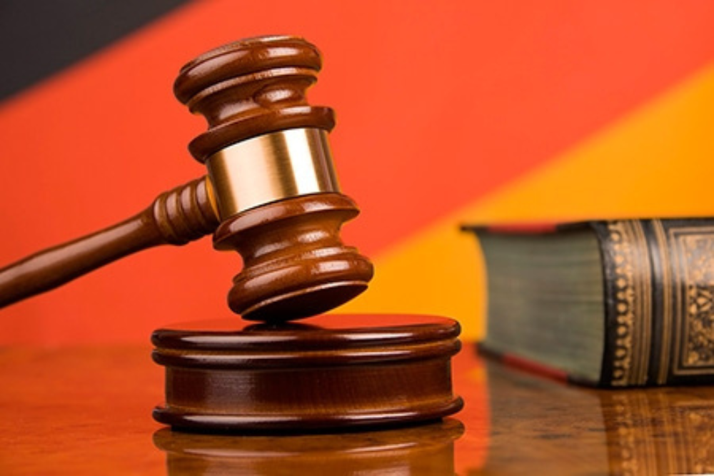 No AM, Justiça determina que Apple forneça carregador de celular e indenize cliente em R$5 mil No AM, Justiça determina que Apple forneça carregador de celular e indenize cliente em R$5 mil