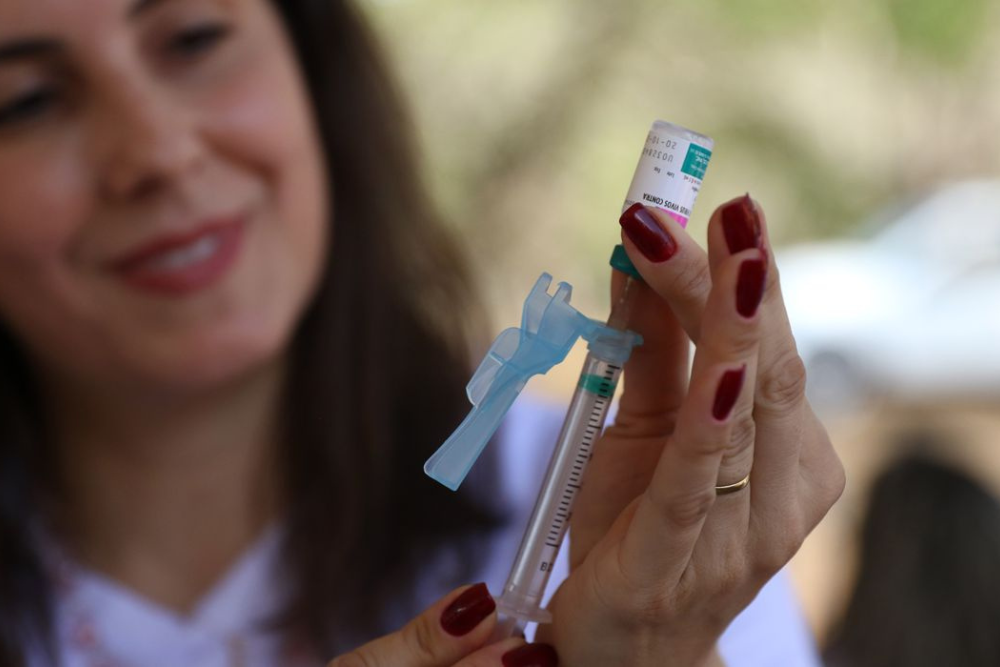Produ&ccedil;&atilde;o nacional de vacinas fortalece soberania e planejamento no PNI