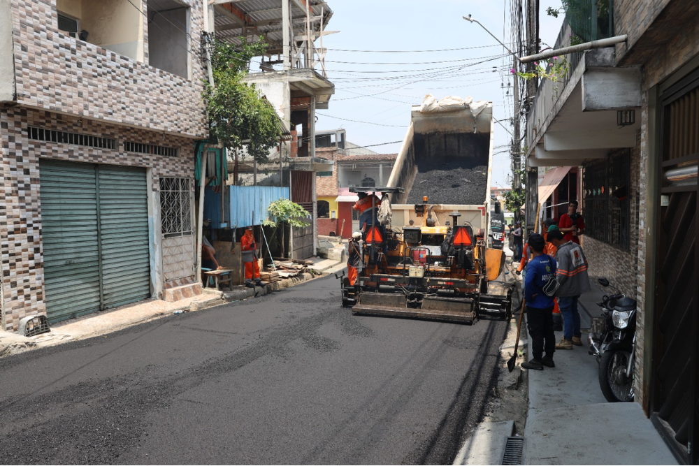 Força-tarefa da Prefeitura recupera vias no bairro Colônia Oliveira Machado Força-tarefa da Prefeitura recupera vias no bairro Colônia Oliveira Machado