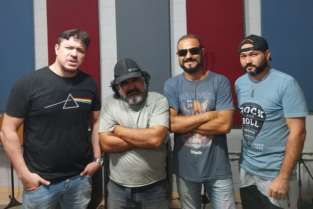 No Largo São Sebastião, bandas comemoram 20 anos de lançamentos que fizeram história No Largo São Sebastião, bandas comemoram 20 anos de lançamentos que fizeram história