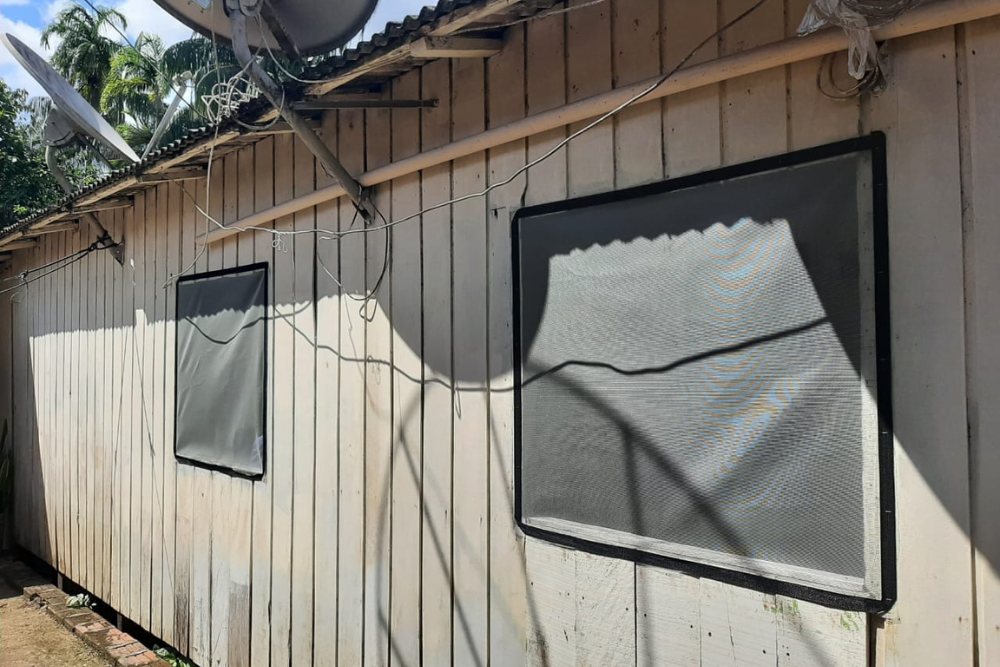 Estudo avalia uso de telas impregnadas com inseticida para controle de malária em Coari Estudo avalia uso de telas impregnadas com inseticida para controle de malária em Coari