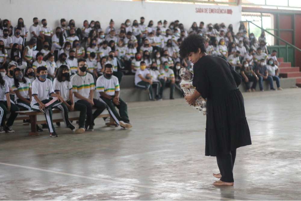Escolas públicas recebem oficinas e apresentações de dança em Manaus Escolas públicas recebem oficinas e apresentações de dança em Manaus