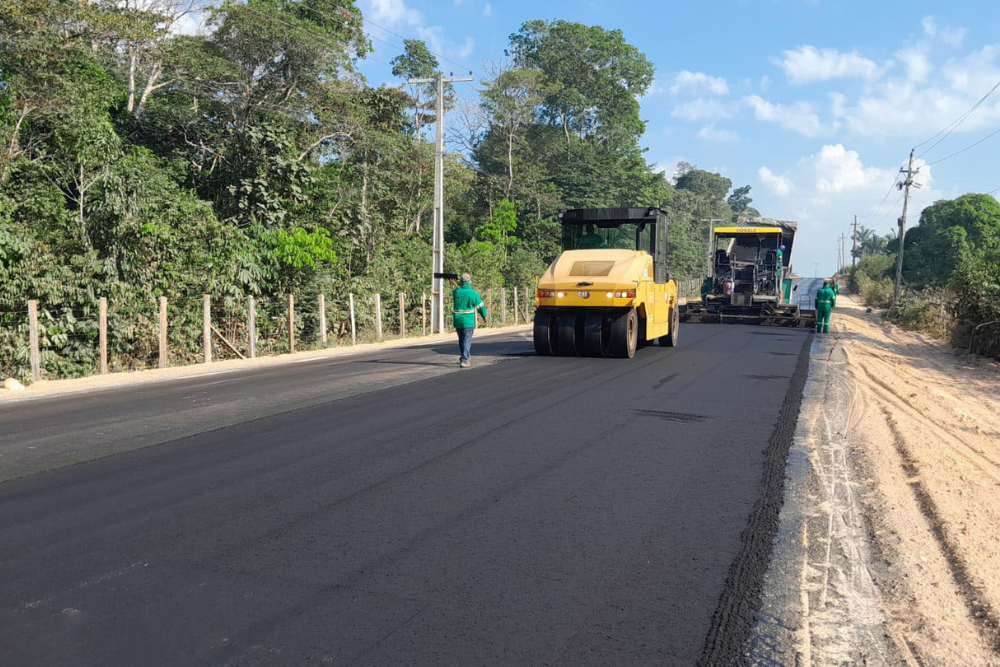 Seinfra avança com obras de reforma e modernização da rodovia AM-010 Seinfra avança com obras de reforma e modernização da rodovia AM-010