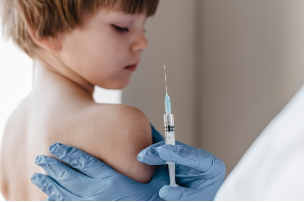 Especialista refor&ccedil;a necessidade de vacina&ccedil;&atilde;o contra o HPV na popula&ccedil;&atilde;o masculina  