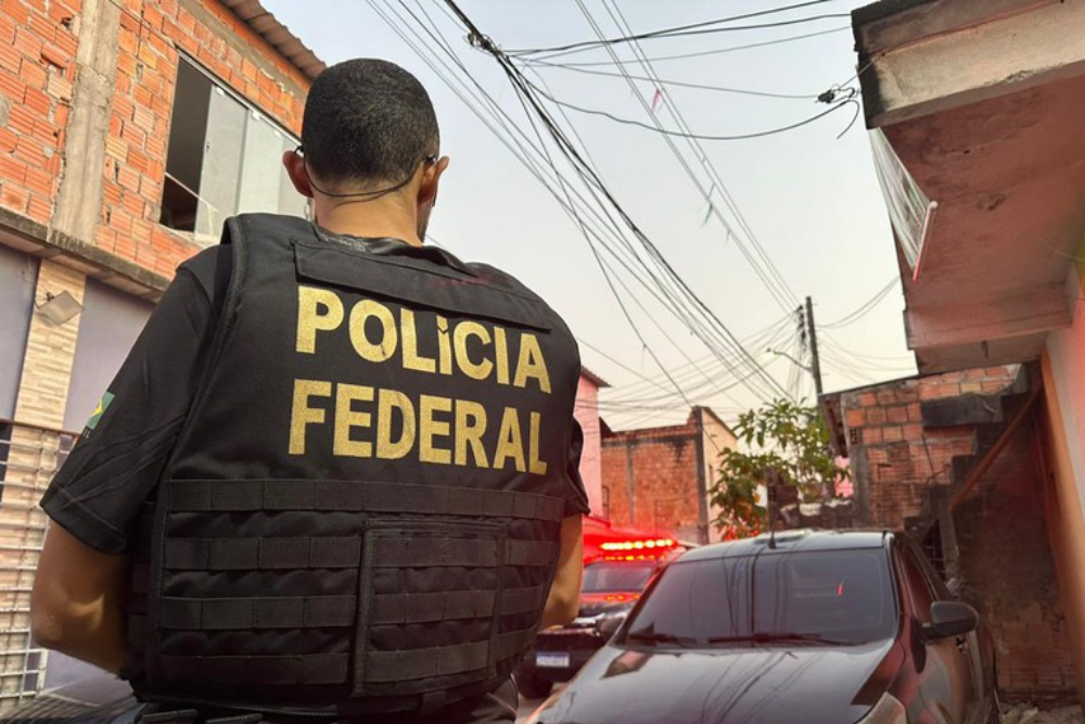 PF prende homem que armazenava material contendo abuso infantojuvenil em Manaus PF prende homem que armazenava material contendo abuso infantojuvenil em Manaus