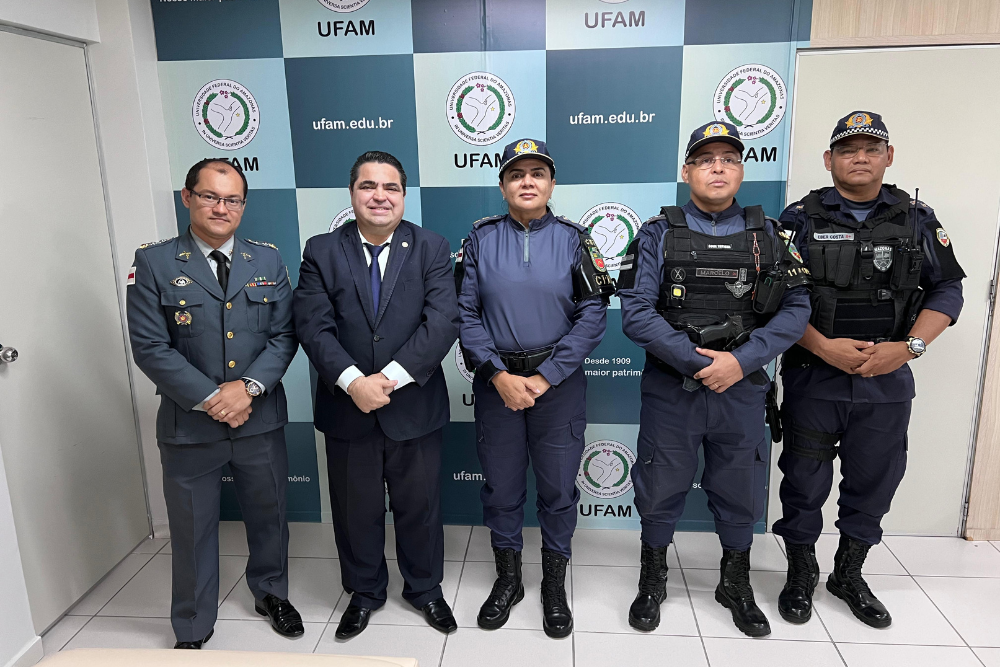 Reitor e nova comandante do CPM se re&uacute;nem para tratar da seguran&ccedil;a no campus da Ufam