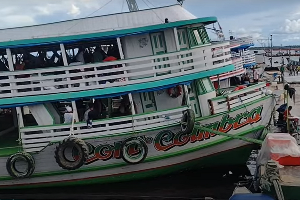 Ap&oacute;s enfrentar temporal, embarca&ccedil;&atilde;o afunda no rio Amazonas