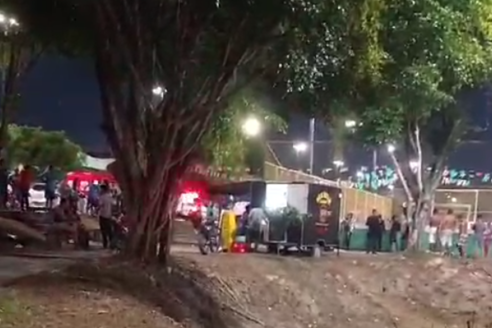 Aula de zumba termina com um morto e dois baleados na avenida do Samba Aula de zumba termina com um morto e dois baleados na avenida do Samba
