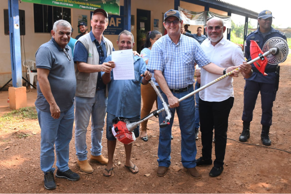 Agricultura familiar de Apuí é fortalecida com entregas de implementos agrícolas Agricultura familiar de Apuí é fortalecida com entregas de implementos agrícolas