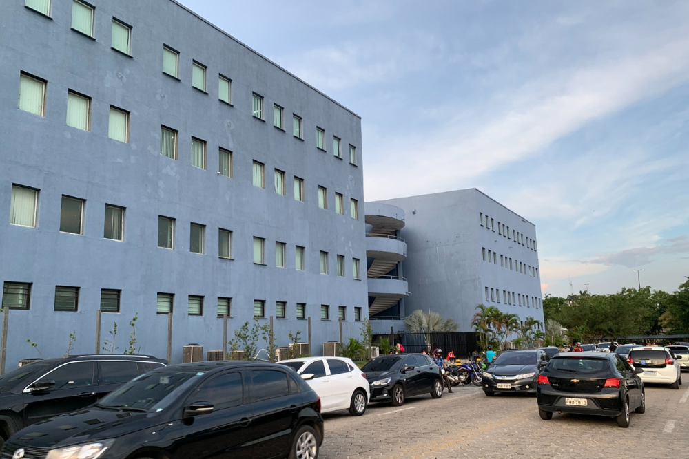 Nilton Lins firma parceria inédita com a PUC-PR para pós em Administração no AM Nilton Lins firma parceria inédita com a PUC-PR para pós em Administração no AM