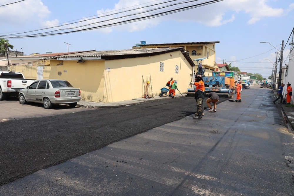 Há 40 anos sem asfalto novo, rua do Dom Pedro é revitalizada pela prefeitura Há 40 anos sem asfalto novo, rua do Dom Pedro é revitalizada pela prefeitura
