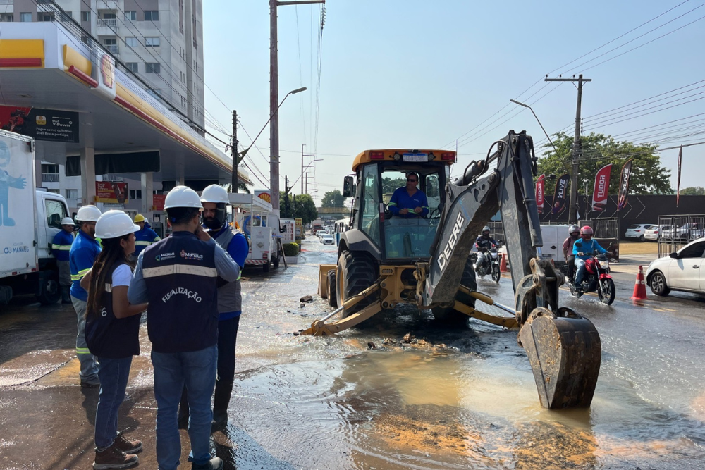 Tubula&ccedil;&atilde;o rompe na Cachoeirinha e deixa seis bairros sem &aacute;gua nesta quarta-feira