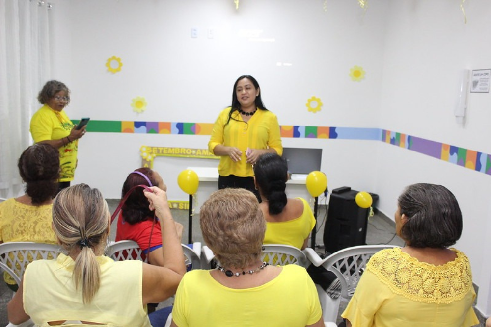 Usuários do Cras recebem palestra sobre prevenção ao suicídio Usuários do Cras recebem palestra sobre prevenção ao suicídio