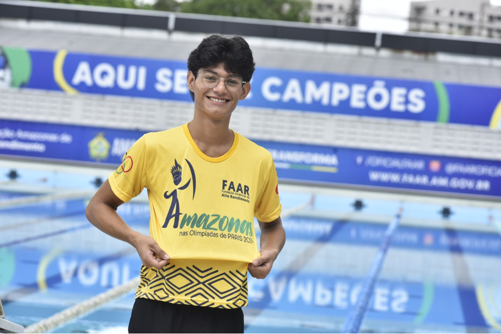 Caio Arcos quebra recorde de 1998 e faz hist&oacute;ria nos 200 metros nado livre do Amazonas