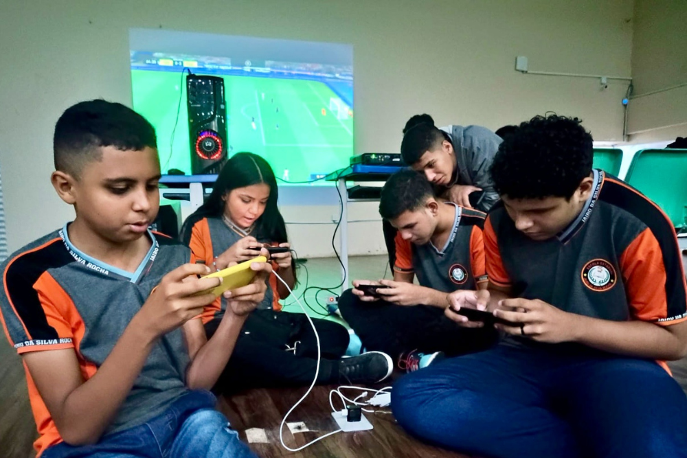 Cerca de 500 alunos da rede estadual participam dos Jogos Escolares Digitais