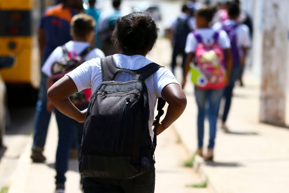 Atraso escolar entre crian&ccedil;as de 6 a 10 anos ainda supera n&iacute;vel pr&eacute;-pandemia