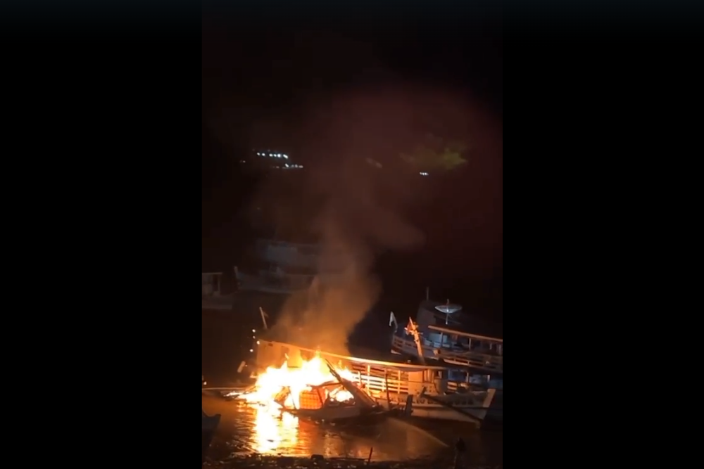 Embarcação explode deixando um morto e outros feridos em Itacoatiara Embarcação explode deixando um morto e outros feridos em Itacoatiara