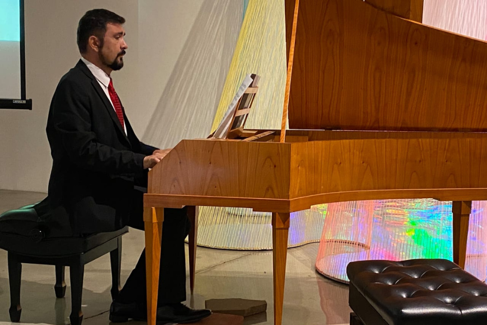 Programa da BBC de Londres apresenta gravações produzidas por professor da UEA Programa da BBC de Londres apresenta gravações produzidas por professor da UEA
