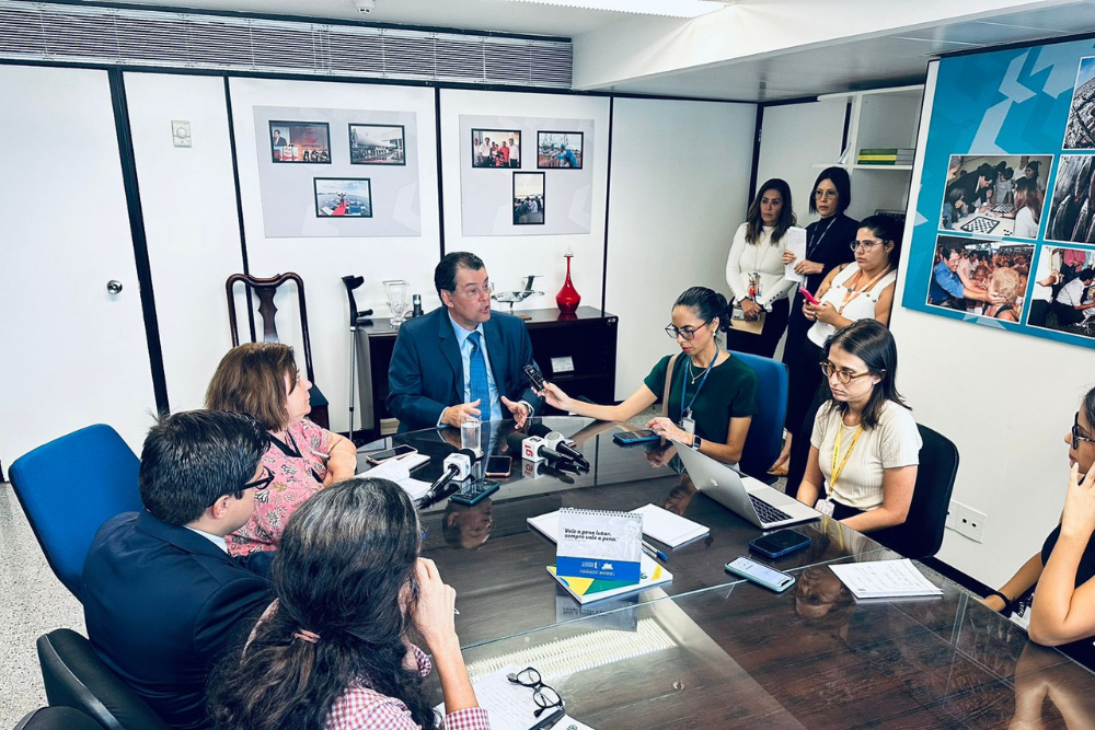 Eduardo Braga fala sobre principais pontos em negociação da PEC da reforma tributária Eduardo Braga fala sobre principais pontos em negociação da PEC da reforma tributária