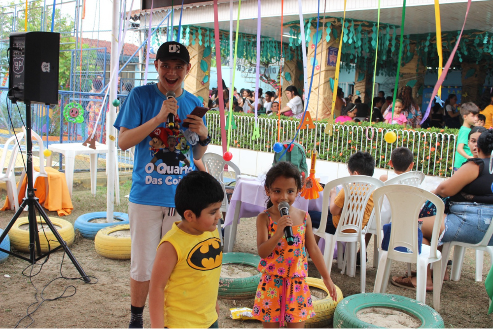 Prefeitura celebra Dia das Crian&ccedil;as com fam&iacute;lias atendidas pelo EAMAAR