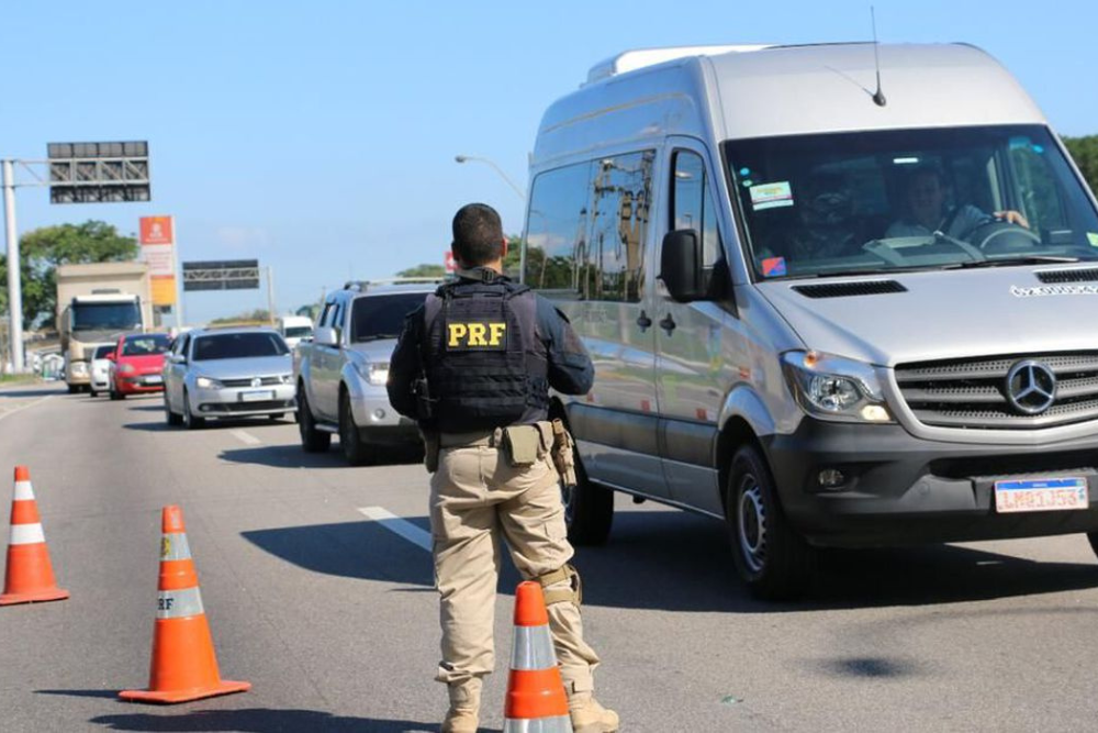 Rodovias federais têm segurança reforçada no feriado Rodovias federais têm segurança reforçada no feriado