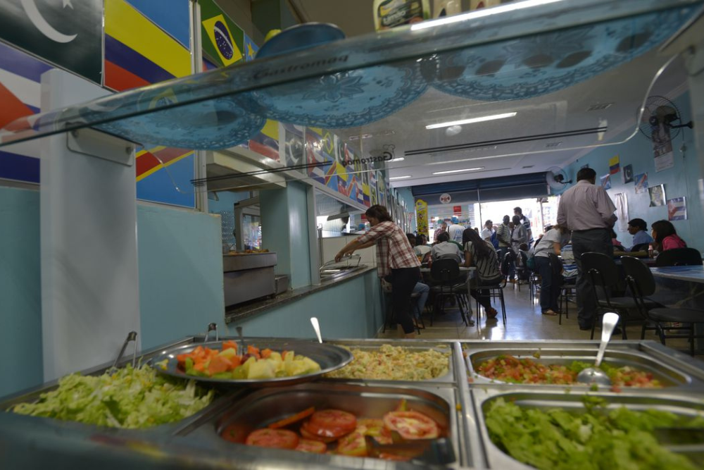 Número de bares e restaurantes com prejuízo em agosto aumenta 5% Número de bares e restaurantes com prejuízo em agosto aumenta 5%
