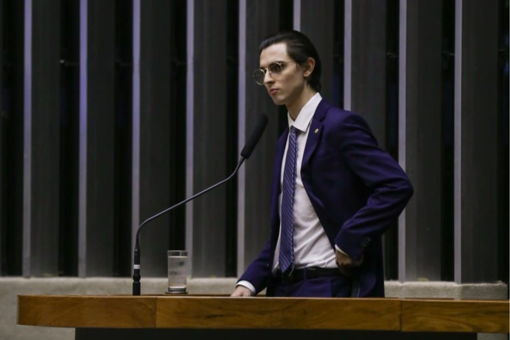 Amom divulga resultado de votação popular para envio de R$ 10 milhões em emendas Amom divulga resultado de votação popular para envio de R$ 10 milhões em emendas