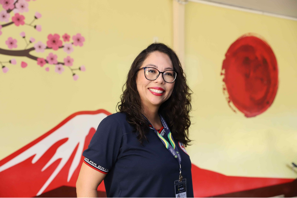 Professora vai ao Japão para falar sobre os desafios do ensino bilíngue no Amazonas Professora vai ao Japão para falar sobre os desafios do ensino bilíngue no Amazonas