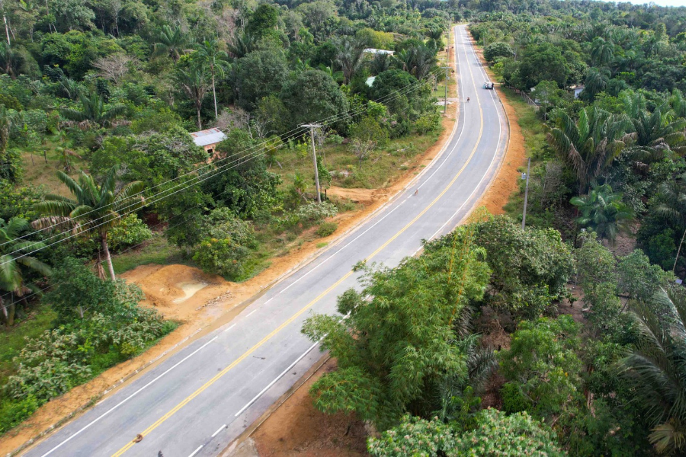 Pavimenta&ccedil;&atilde;o de ramais, estradas e rodovias beneficia a produ&ccedil;&atilde;o rural no AM