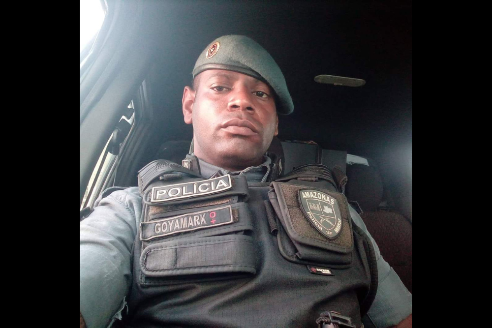 PM é morto com tiro na cabeça e tem arma levada por criminoso no Educandos PM é morto com tiro na cabeça e tem arma levada por criminoso no Educandos
