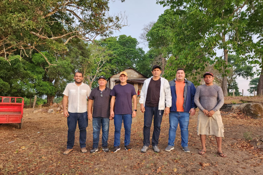 Estrada do Zé Açú ao Paraná do Ramos, em Parintins, recebe serviços para amenizar efeitos da estiagem Estrada do Zé Açú ao Paraná do Ramos, em Parintins, recebe serviços para amenizar efeitos da estiagem