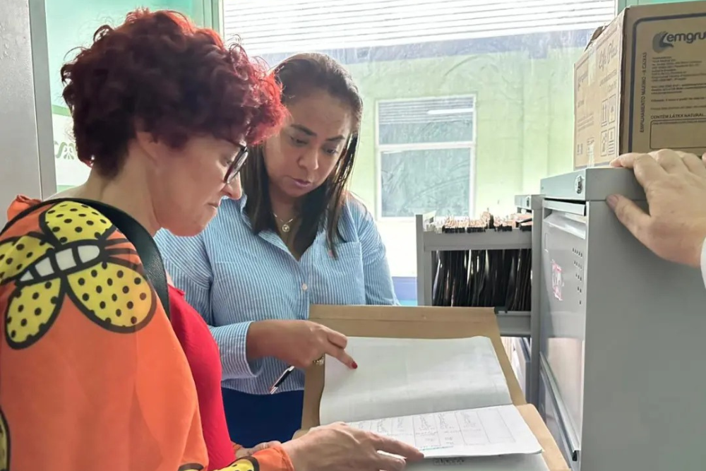 Representante do Minist&eacute;rio da Sa&uacute;de visita o Ambulat&oacute;rio de Diversidade da Policl&iacute;nica Codaj&aacute;s