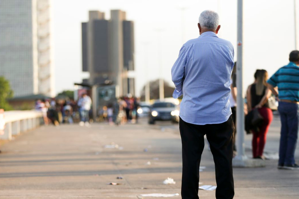 Centen&aacute;rios brasileiros: envelhecimento acelerado desafia o pa&iacute;s
