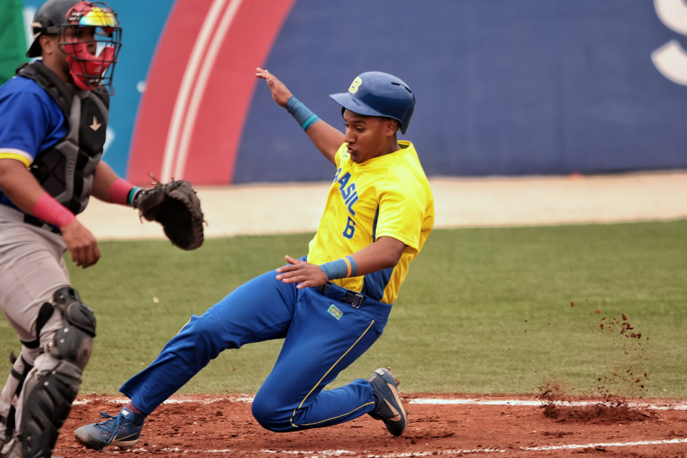 Pan: Brasil perde para Colômbia, mas ganha prata inédita no beisebol Pan: Brasil perde para Colômbia, mas ganha prata inédita no beisebol