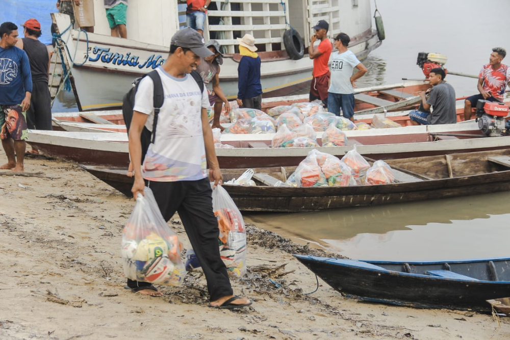 Regi&otilde;es do Tracaj&aacute; e Mamuru recebem ajuda humanit&aacute;ria devido &agrave; seca hist&oacute;rica