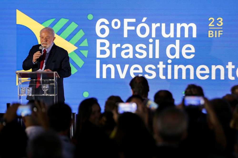 Presidente volta a defender Estado como indutor do desenvolvimento Presidente volta a defender Estado como indutor do desenvolvimento