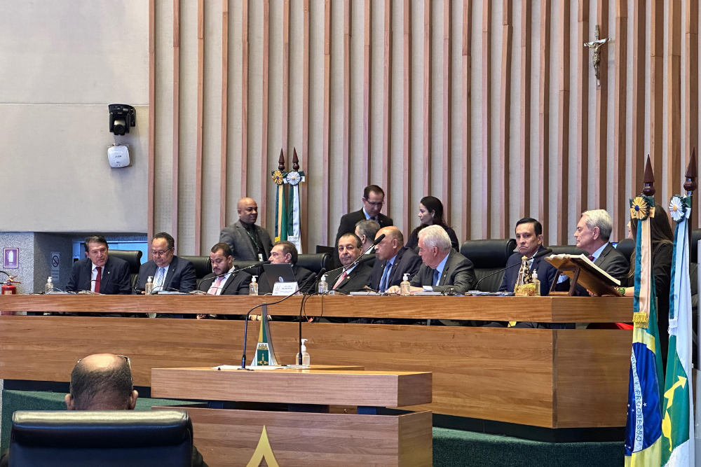 Omar Aziz recebe o título de Cidadão de Brasília, por defesa de fundo constitucional Omar Aziz recebe o título de Cidadão de Brasília, por defesa de fundo constitucional