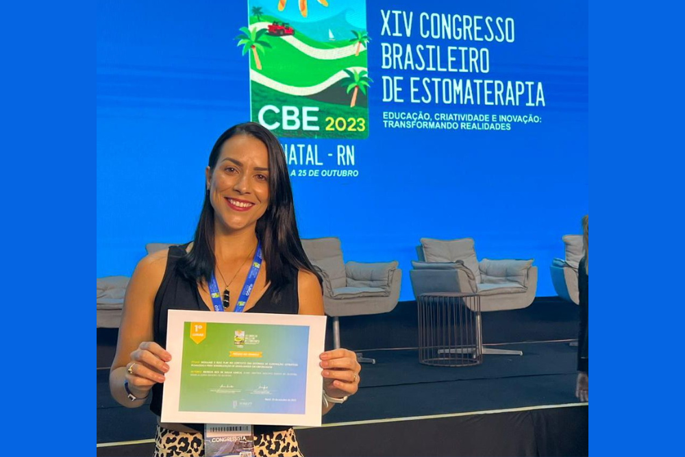 Aluna da UEA conquista 1º lugar no XIV Congresso Brasileiro de Estomaterapia Aluna da UEA conquista 1º lugar no XIV Congresso Brasileiro de Estomaterapia