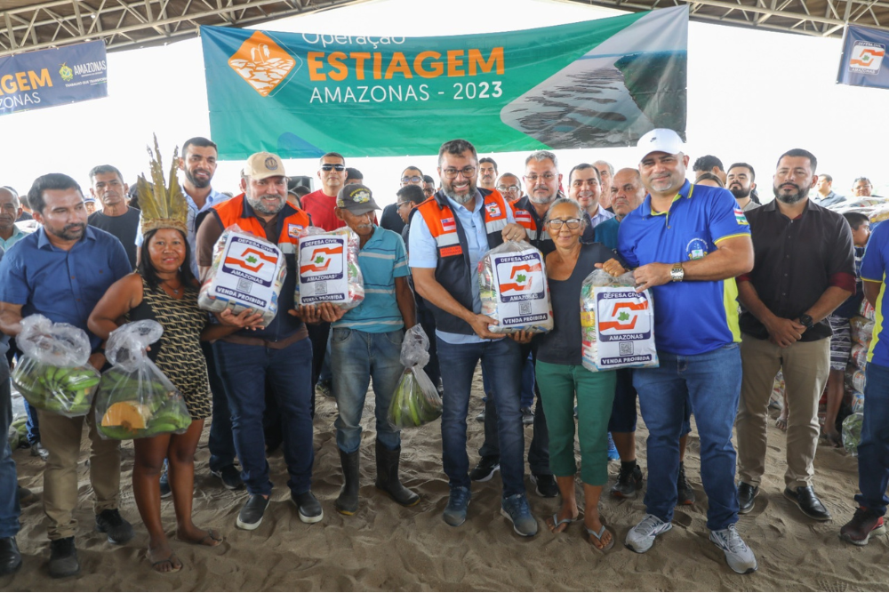 Estiagem: ajuda humanitária já alcançou os 61 municípios do interior do Amazonas Estiagem: ajuda humanitária já alcançou os 61 municípios do interior do Amazonas